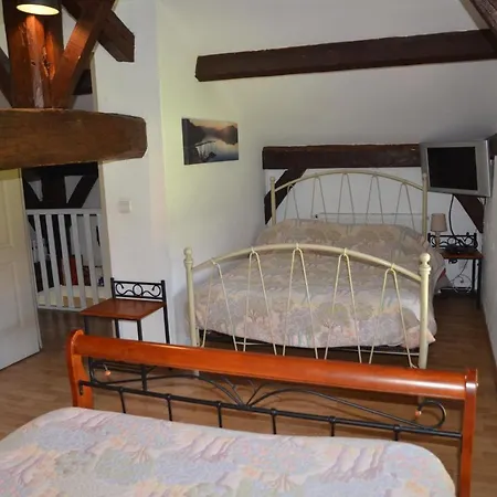 ベッド・アンド・ブレックファスト La Grande Jaougue