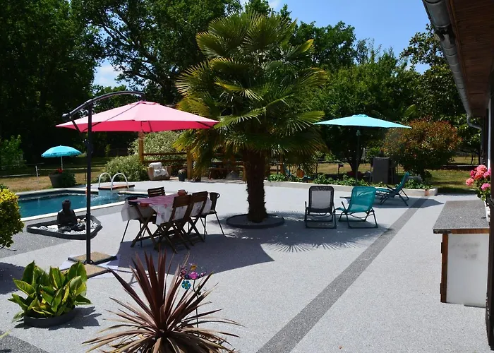 La Grande Jaougue Nocleg ze śniadaniem Callen